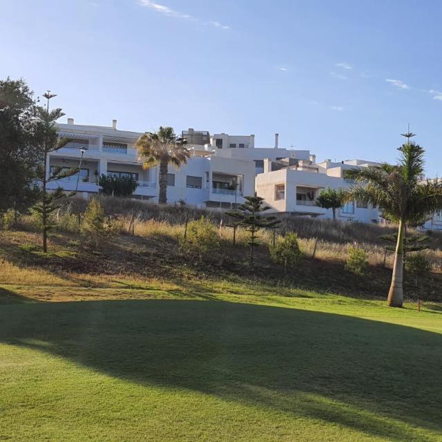 Baviera Hills Holiday Apartment Caleta De Velez Ngoại thất bức ảnh
